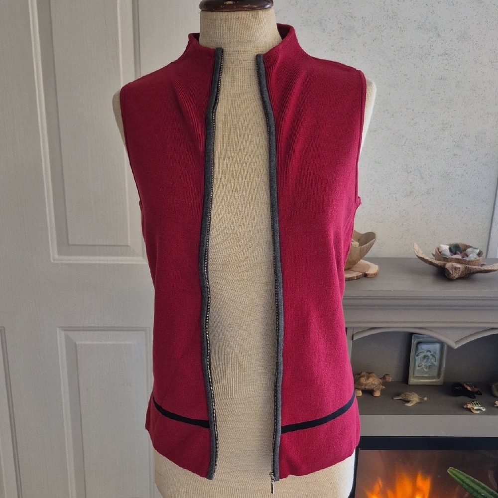 Geoffrey Beene Red And Blue Knitwear Vest